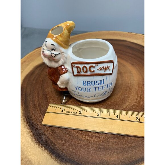 Vintage Walt Disney Productions Doc Toothbrush Holder Snow White Dwarf Ceramic B - Picture 7 of 8